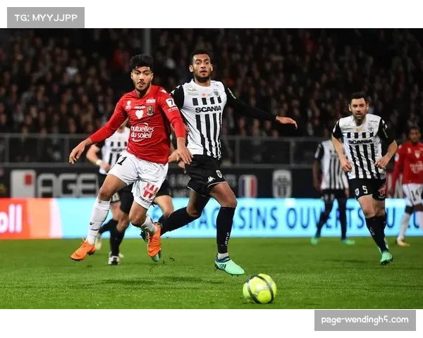 昂热1比0客胜尼斯 贝尔克迪姆攻入制胜球